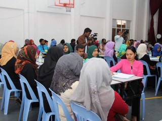 އިމްތިހާނުތައް ބެލެހެއްޓުމަށް އިންވިޖިލޭޓަރުން ތަމްރީނު ކުރަނީ