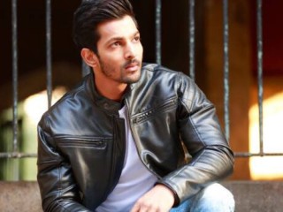 ހަރްޝްވަރްދަން ރާނޭގެ "ގަރާޖް ސޭލް" އަންހެން ކުދިންގެ ތައުލީމަށް