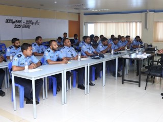 ހުރިހާ ފުލުހުންނަށް އަމާޒުކޮށްގެން ޖިނާއީ އިޖުރާއަތުގެ ގާނޫނަށް އަހުލުވެރިކުރުމުގެ ޕްރޮގްރާމެއް ފަށައިފި