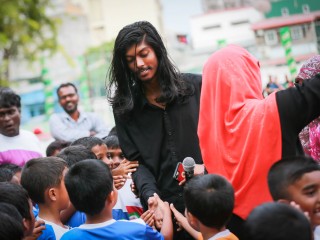 ޝަލަބީގެ އާ ލަވަ: މަގޭ ޚާއްސަ ދަރިފުޅާ، އެންމެން ރޮއްވާލައިފި