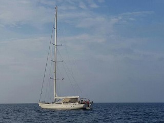 ޔޮޓުން ފުންމާލި ފަތުރުވެރިޔާ ކަނޑުއަޑިން ހޯދައިފި