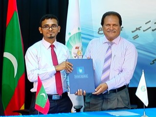 ސަރުކާރު މުވައްޒަފުން އޮފީހުގައި ތިބެ ރީރަޖިސްޓްރީ ކުރުމާ ގުޅޭ ގޮތުން އެއްޗެއް ވިދާޅުވެވޭނީ ގަވައިދު ބެލުމަށް ފަހު: ސީއެސްސީގެ ރައީސް