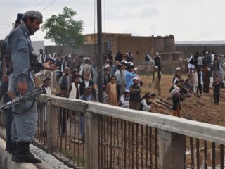 އަފްޣާނިސްތާނުގައި 10 ފުލުހަކާއި ކޮމާންޑަރެއްގެ އަންހެނުން މަރާލައިފި