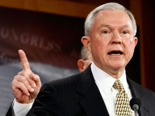 ޖެފް ސެޝަންސް ދެ ފަހަރަށް ރަޝިއާގެ އެމްބެސެޑަރާ ބައްދަލު ކުރައްވާފައިވޭ: އެމެރިކާ ސަރުކާރު