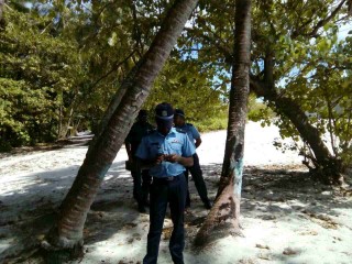 Police quells demonstration attempts in Faafu Atoll 