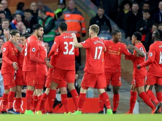 ޕްރިމިއާ ލީގު: އާސެނަލްގެ މައްޗަށް ލިވަޕޫލް ކުރިހޯދިއިރު، ޔުނައިޓެޑް އެއްވަރުވެއްޖެ