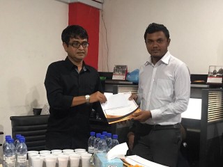 ރާއްޖެޓީވީގެ އަބޯ އާއި ނަދީމަށް ނަޒާހަތްތެރިކަމުގެ ސެޓްފިކެޓާއި ހާއްސަ އިނާމެއް