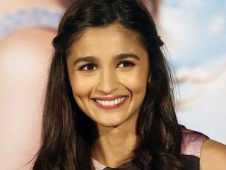 ހަމްސަފަރްގެ އަންހެން އަޑަކަށް އާލިއާ