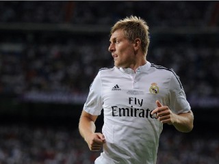 ޔުނައިޓެޑަށް ބަދަލުވާން ކްރޫޒް ބޭނުންވޭ!