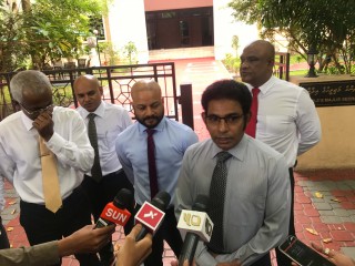 ރައްޔިތުންގެ މަތިން ހަނދާންކުރާ މަޖިލީހެއް ހޯދުމުގެ ފުރުސަތު އެބަ އޮތް: ފާރިސް 