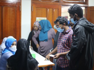 Doctors forced to deliver H1N1 patient's 5-month-old fetus 