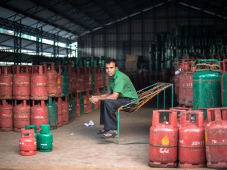 ގޭސް ފުޅިއެއް ގޮވައި ތިން މީހަކަށް އަނިޔާވެ، އައިޖީއެމްއެޗްގައި ފަރުވާ ދެނީ 