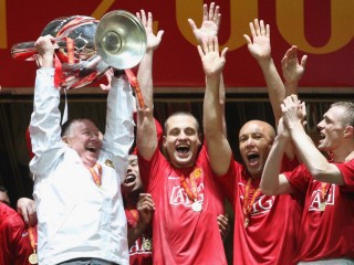 ފާގަސަން އެނބުރި ޔުނައިޓެޑްގެ ބެންޗަށް!