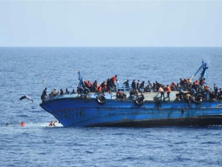 މެޑިޓެރޭނިއަން ކަނޑު ހުރަސްކުރަން އުޅުމުގެ ތެރޭގައި ހާލުގައި ޖެހުނު 6000 މީހުން ސަލާމަތްކޮށްފި