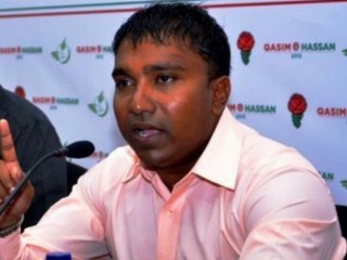 އިތުބާރު ނެތް ކަމަށް ވޯޓުދޭ މެންބަރުންގެ ފަޔަށް އެޅޭނީ ހޫނުފެން: މެންބަރު އިލްހާމް