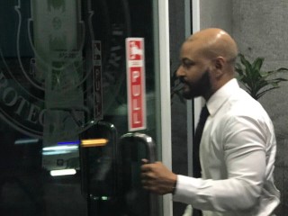 ފާރިސް މައުމޫނު ގަސްދުގައި ތަހުޤީޤް ލަސްކުރަނީ، ހަޤީޤަތް އޮޅޭ މައުލޫމާތު ނުފެތުރުމަށް ގޮވާލަން: ޕޮލިސް