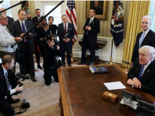 ހެލްތް ކެއަރ ބިލް ފެއިލްވީ ޑިމެކޮރޭޓުންގެ ސަބަބުން ކަމަށް އޮބާމާ ވިދާޅުވެއްޖެ