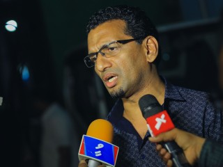 ރައީސް ޔާމީނަށް ކެރިވަޑައިގަންނަވާނަމަ އިސްތިއުފާ ދެއްވާފަ ކުރިމަތިލައްވާ، އެއް ޕަސެންޓްވެސް ނުލިބޭނެ: ޑރ ޑީޑީ