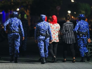 ފުލުހުން މަގުމަތި ބެލެހެއްޓުމުގައި