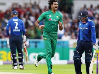 ޕާކިސްތާނުގެ އެންމެ ބާރު އުކުންތެރިޔާ ސަސްޕެންޑްކޮށްފި