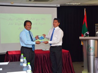 ސީއެސްސީ އާއި އައްޑޫ ސިޓީ ކައުންސިލާ ދެމެދު އެމްއޯޔޫއެއްގައި ސޮއިކޮށްފި