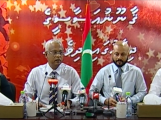 މެމްބަރުންގެ ގޮނޑި ގެއްލޭގޮތަށް ކޮށްފައިވާ ހުކުމަކީ ގާނޫނު އަސާސީއާއި ޚިލާފަށް ކޮށްފައިވާ ހުކުމެއް: އިދިކޮޅު ފަރާތްތައް