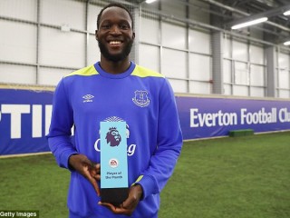 މިދިޔަ މަހު ޕްރިމިއާ ލީގުގެ މޮޅު ކުޅުންތެރިޔަކަށް ލުކާކޫ ހޮވިއްޖެ