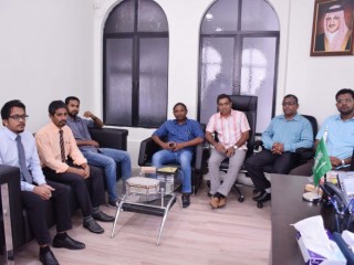 އިދިކޮޅު ފަރާތްތަކުން ރިޝްވަތު ދޭން އުޅުނު ކަމަށް ބުނާ މައްސަލައިގެ ތަހްގީގަށް މެމްބަރު އުމަރު ހުސައިން ފުލުހުންގެ އިދާރާއަށް ހާޒިރުކޮށްފި