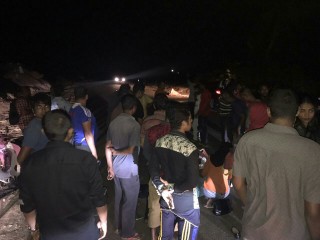 ބެރިކޭޑެއްގައި ޖެހި އައްޑޫ ސިޓީ ލިންކު ރޯޑްގައި ނުރައްކާތެރި އެކްސިޑެންޓެއް ހިނގައިފި 