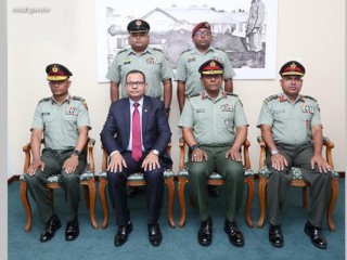 ސިފައިންގެ ދެ އޮފިސަރަކަށް ކާނަލްގެ މަޤާމް ދެއްވައިފި