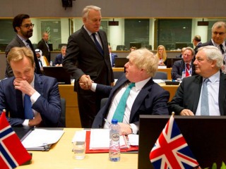 ސީރިޔާއަށް ހަ ބިލިއަން ޑޮލަރުގެ އެހީ ދިނުމަށް ވައުދުވެއްޖެ