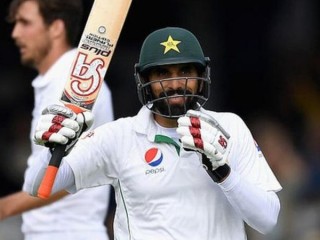 ވެސްޓްއިންޑީޒް ދަތުރަށްފަހު މިސްބާހު ރިޓަޔަރކުރަނީ