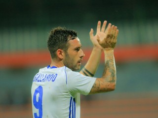 ގަލާޑޯގެ ލަނޑުން ނިއު އިން ވެލެންސިއާގެ ހިތް ކުދިކުދި ކޮށްލައިފި