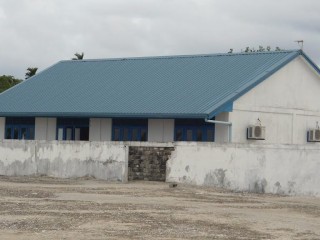 މަދިރި ގިނަ ވެގެން ކުނަހަންދޫ ސްކޫލް ބަންދުކޮށްފި