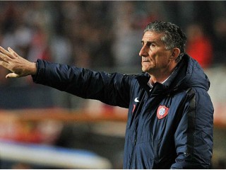 އާޖެންޓީނާގެ ކޯޗު އެޑްގާޑޯ ބައުޒާ މަގާމުން ވަކިކޮށްފި