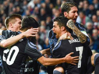 ޗެމްޕިއަންސް ލީގު: ރޮނާލްޑޯގެ 100 ވަނަ ލަނޑުން ބަޔާންގެ މައްޗަށް ރެއާލް ކުރިހޯދައިފި