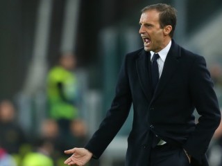 އާސެނަލުން އެލެގްރީއާ މަޝްވަރާކުރަނީ: ދަ ސަން