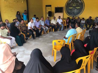 އެމްޑީޕީގެ ޓީމް ހިރިލަންދޫއާއި ވޭމަންޑޫއަށް ޒިޔާރަތްކޮށްފި