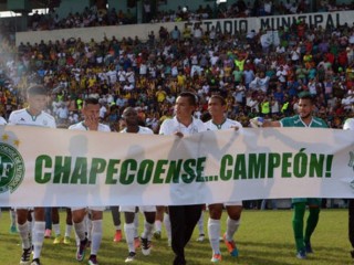 ޗަޕެކޮއެންސުން އަނެއްކާވެސް ދުނިޔެ ސިއްސުވާލައިފި