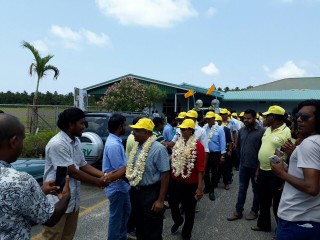  އެމްޑީޕީގެ ޓީމަށް ލ. އަތޮޅުން ހޫނު މަރުހަބާއެއް!