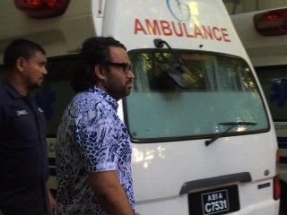 ފަރުވާ ދިނުން ލަސްކޮށްފި ނަމަ ޖަލުގެ ގޮޅިތެރޭގައި އަދީބު މަރުވެދާނެ: ސިރާޖު