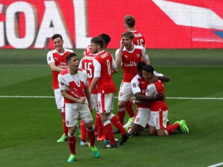 އެފްއޭކަޕް: ސަންޗޭޒްގެ ލަނޑުން ސިޓީ ބަލިކޮށް އާސެނަލް ފައިނަލަށް