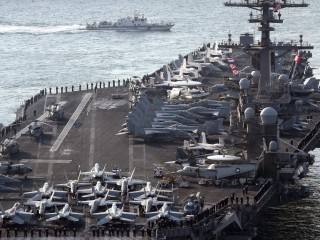 އެމެރިކާގެ ސަބްމެރިންއެއް ދެކުނު ކޮރެއާގެ ކަނޑުގެ ސަރަހައްދަށް ވަދެފި