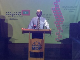 އަނެއް ފަރާތުގައި އޮތީ ވައްކަމާއި ޚިޔާނުގެ ޓީމެއް: އިބޫ  