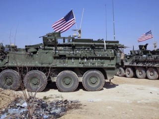 އެމެރިކާގެ އަސްކަރީ ފައުޖުތަކެއް ތުރުކީއާ ސީރިއާ ގުޅޭ ބޯޑަރު ކައިރިއަށް ޖަމާވެއްޖެ