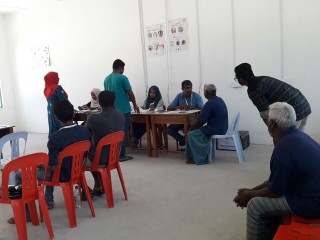 ވޯޓުފޮށިތައް ބަންދުކުރުން ހަވީރު 06:00 ބަދަލުކޮށްފި