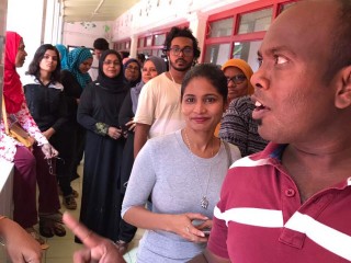 ތަރައްޤީއަށް ރައްޔިތުން ދިނީ ސުމެއް! ރައީސް މައުމޫނާއި ނުލައި ސަރުކާރަށް ބޮޅެއް!