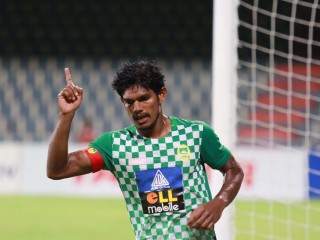 ކެޕްޓަން އަސަދުﷲ ޢަބްދުﷲގެ މޮޅު ކުޅުމާއިއެކު، މާޒިޔާ ތާވަލުގެ އެއްވަނައަށް 