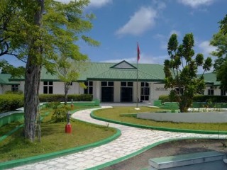 Hospital in Thinadhoo disallows privately owned television stations