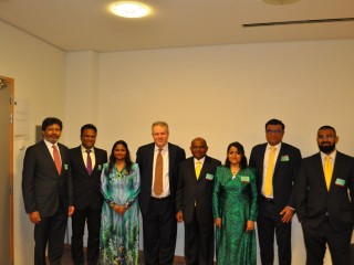 އިދިކޮޅު ފަރާތްތަކުން އީޔޫގެ މެމްބަރުންނާއި ބައްދަލުކޮށް، ކަންބޮޑުވުންތައް ހިއްސާކޮށްފި